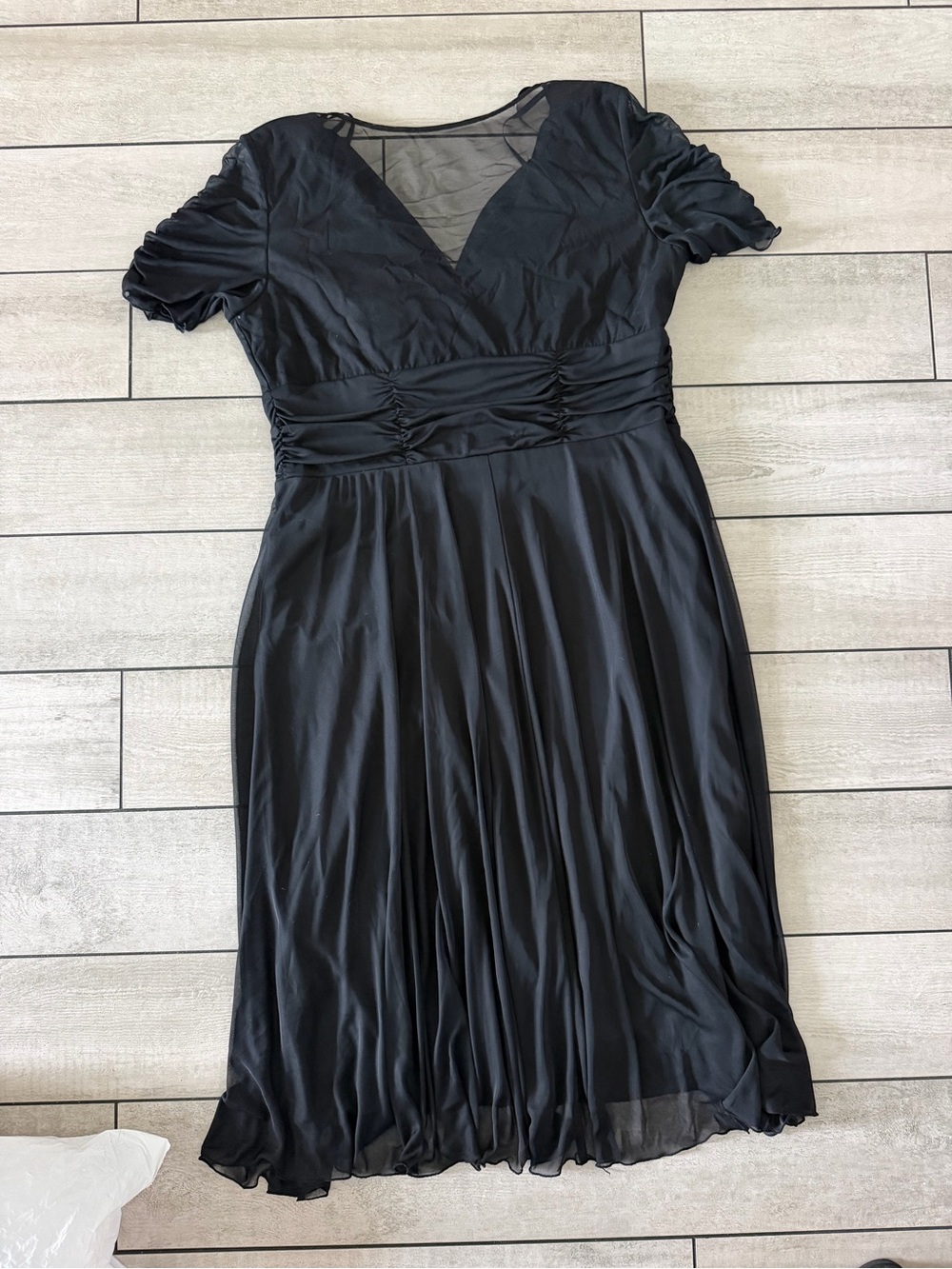 connected apparel Black V-Neck Ruched Waist Midi Dress